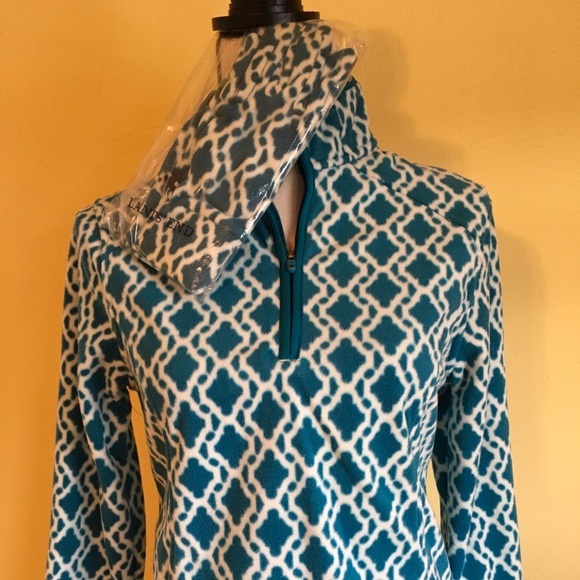 Land’s End Fleece Print Zip Up & Fleece Tech Gloves - Picture 3 of 4